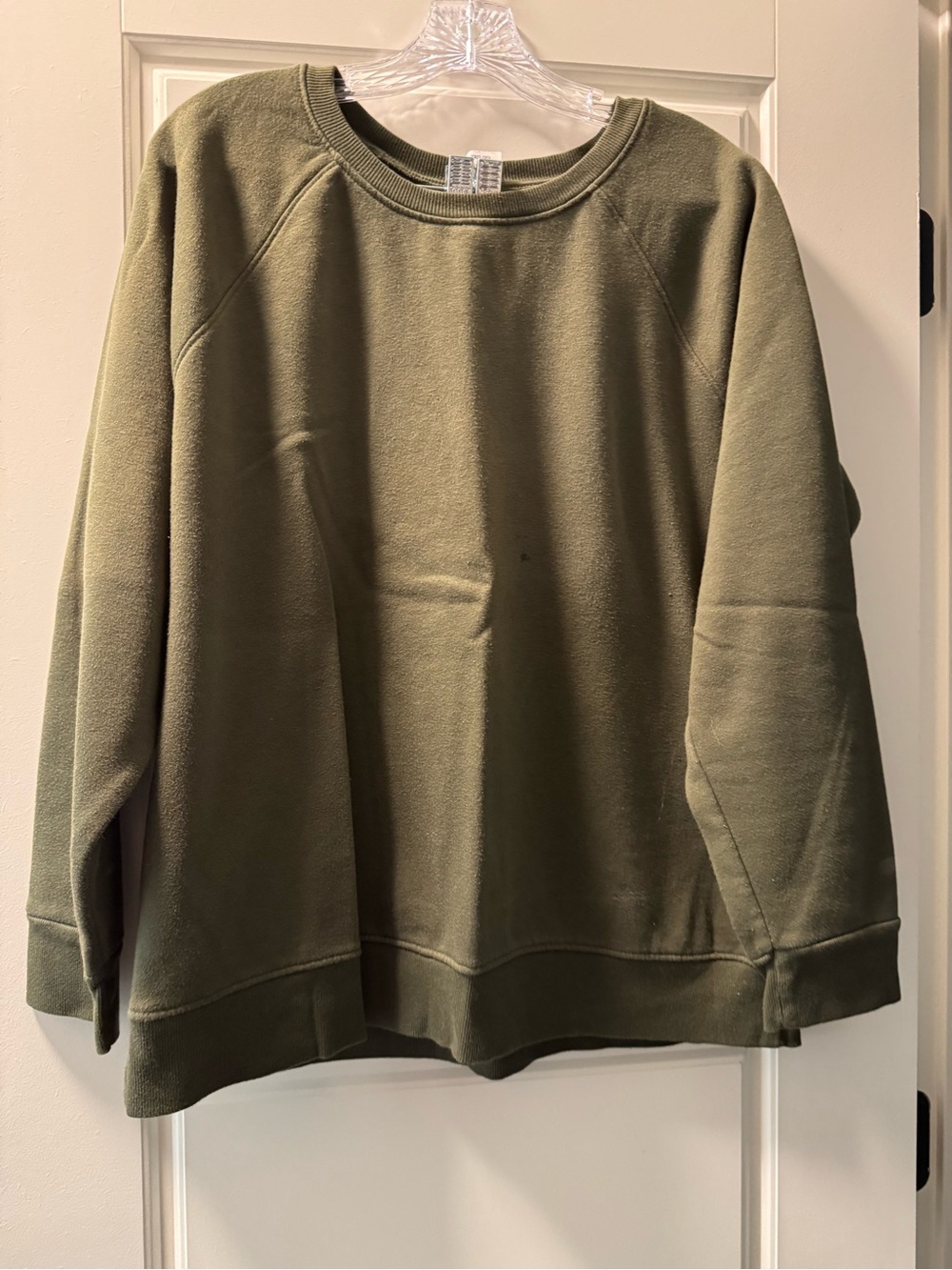Time and Tru Olive Green Crewneck Pullover